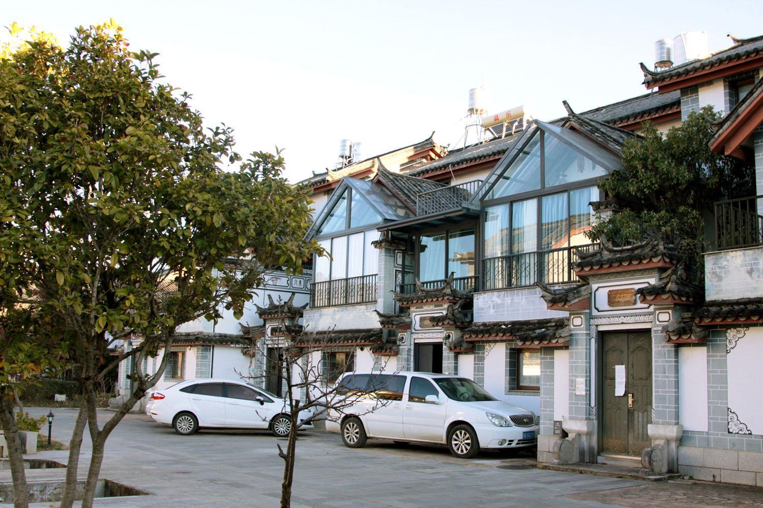 Хостел La Maison Du Laoshay Lijiang Лицзян Экстерьер фото